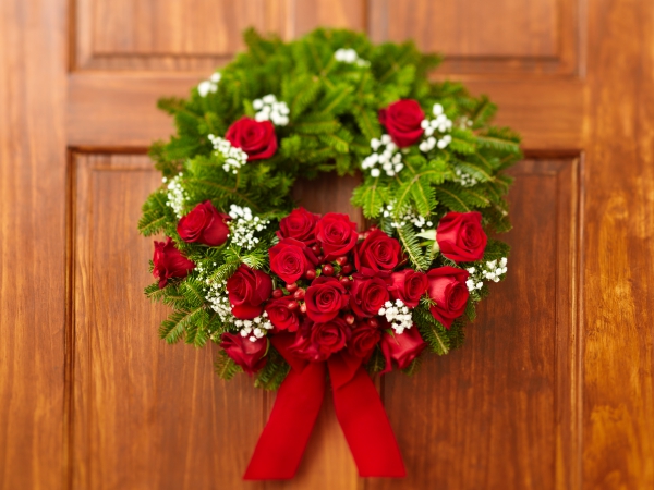 christmas wreath ideas with traditional christmas wreath